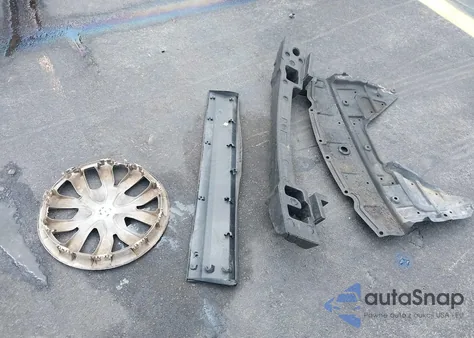 2016 Nissan Rogue S z USA, uszkodzony, nr VIN JN8AT2MV2GW145341